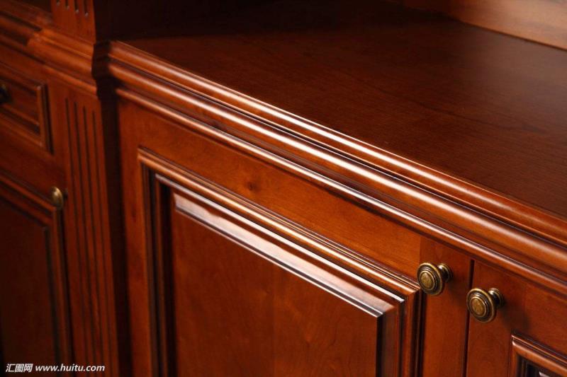 HUJINGRUFURNITORTURE parāda 2018. gada līdz šim - nekādas ziņas nav Wood News